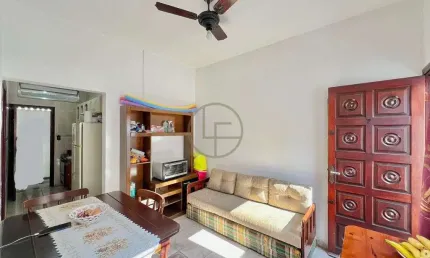 Casa de Condomínio Semi Mobiliada com Quintal na Zona 2