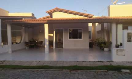 Casa residencial no condomínio Turmalina, próximo a Fraga Maia