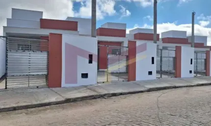 Casa com 2 quartos à venda na Avenida Transnordestina, Novo Horizonte, Feira de Santana