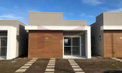 Casa 2/4 com 2 su&#205;tes e lavabo, mobiliado no sim