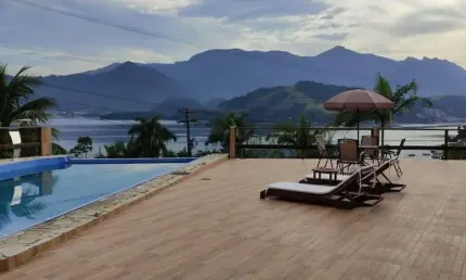 Casa com 12 quartos à venda no biscaia, angra dos reis , 700 m2 por r$ 1.300.000