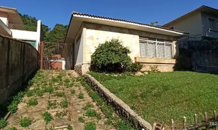 Casa com 4 dormitórios à venda, 220 m² e terreno de 600m². Alto da Lapa.