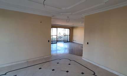 Apto no Morumbi - 246m² - 3 suites - 3 vgs - Valor com 30% abaixo media de mercado.