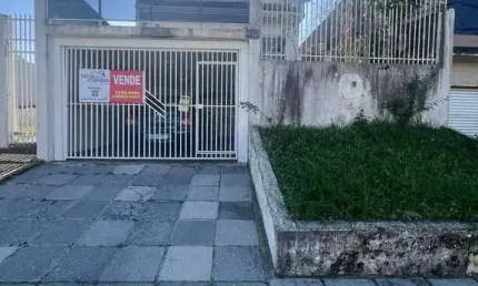 Excelente Sobrado Proximo ao Terminal do Maracanã em Colombo