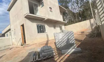 Vendo Sobrado  no parque do Embu financie parcele a entrada