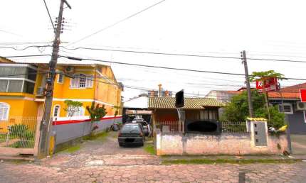 Terreno em condomínio fechado à venda na Rua Trajano Margarida, --, Trindade, Florianópolis por R$ 2.200.000