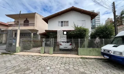 Terreno à venda na Rua Elza Maria Ferreira, --, Trindade, Florianópolis por R$ 2.500.000