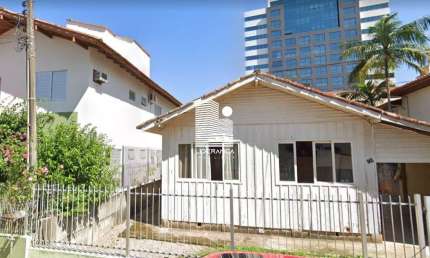 Terreno à venda na Rua Elza Maria Ferreira, --, Trindade, Florianópolis por R$ 1.100.000