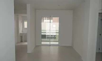 Apartamento com 2 quartos à venda na Praia Comprida, São José  por R$ 500.000