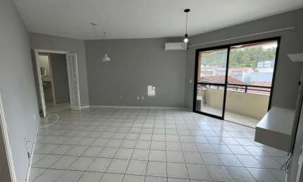 Apartamento com 3 quartos à venda na Rua Edison Areas, --, Trindade, Florianópolis por R$ 760.000