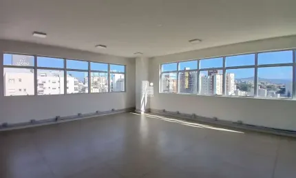 Sala comercial para alugar na Rua General Liberato Bittencourt, --, Canto, Florianópolis por R$ 5.130