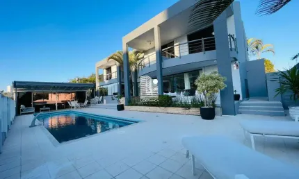 Casa com 3 quartos à venda na Rua José Nazareno Coelho, --, João Paulo, Florianópolis por R$ 4.280.000