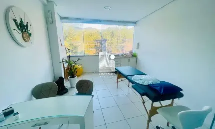 Sala comercial à venda na Rua Vera Linhares de Andrade, --, Córrego Grande, Florianópolis por R$ 340.000