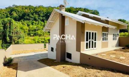 Casa com 3 quartos para alugar na Barra do Rio Cerro, Jaraguá do Sul 
