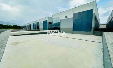 Galpão para alugar em condomínio industrial no Bairro João Pessoa, Jaraguá do Sul – 749m², doca, ótima localização