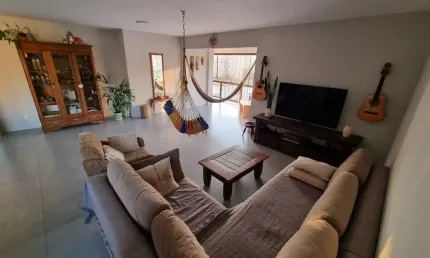 Vendo!!!! amplo apartamento c/ 3 dormitórios no coração de itajaí