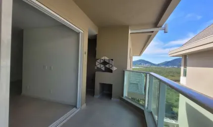 DUPLEX, 3 QUARTOS SENDO 3 SUÍTES; LAVABO; SACADA COM CHURRASQUEIRA!