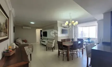 Apartamento à venda no centro de florianópolis com 3 quartos (1 suíte)