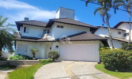 Casa em condomínio fechado com 3 quartos à venda na Rodovia Haroldo Soares Glavan, 3820, Cacupé, Florianópolis
