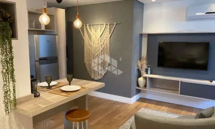 Studio Alto Padrão Mobiliado, 1 Vaga de Garagem no Córrego Grande em Florianópolis.