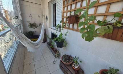 Apto com vista lateral mar, amplo e bem iluminado no Itararé – São Vicente Ref. 2772