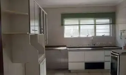 Casa com 3 quartos à venda na Rua Araraquara, 1010, Jardim Leocádia, Sorocaba por R$ 589.000