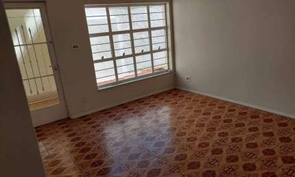 Casa com 3 quartos à venda na Rua Sá Fleury, 46, Vila Hortência, Sorocaba por R$ 420.000