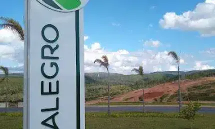 Terreno à venda na Rua Adelina Monari, 440, Vila Santo Antônio, Votorantim por R$ 186.000
