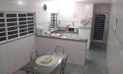 Casa com 3 quartos à venda na Avenida Americana, 136, Vila Nova Sorocaba, Sorocaba por R$ 408.100