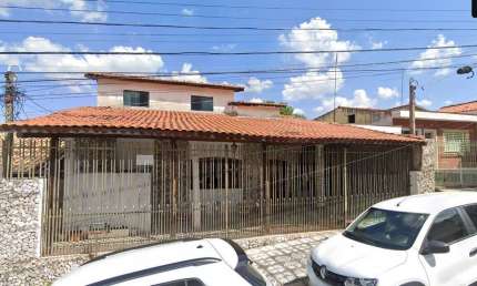 Casa com 3 quartos à venda na Rua Abolição, 103, Vila Jardini, Sorocaba por R$ 692.000
