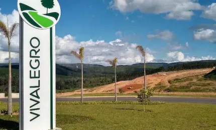 Terreno à venda na Rua Adelina Monari, 440, Vila Santo Antônio, Votorantim por R$ 165.000
