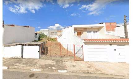 Terreno à venda na Douglas Oliveira Santos, 192, Parque Jataí, Votorantim por R$ 123.000