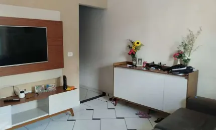 Casa com 3 quartos à venda na Avenida Olinda Aires Paulete, 431, Jardim Santa Marina, Sorocaba por R$ 250.000