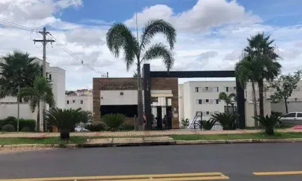 Apartamento com 2 quartos à venda na Rua Seraphim Banietti, 1080, Caguassu, Sorocaba por R$ 179.500