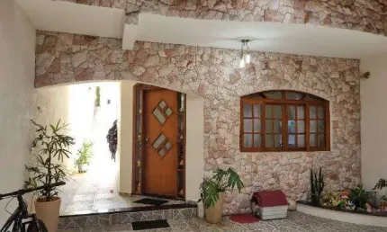 Casa com 3 quartos à venda na Rua Braz Florenzano, 48, Jardim Boa Esperança, Sorocaba por R$ 639.000
