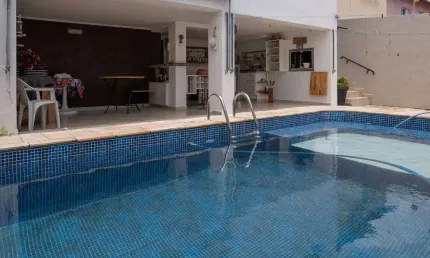Casa com 4 quartos à venda na Rua Jerônimo da Veiga, 125, Jardim Ana Maria, Sorocaba por R$ 900.000