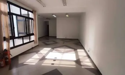 Prédio à venda na Rua Coronel Cavalheiros, 67, Centro, Sorocaba por R$ 1.800.000