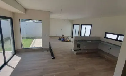 Casa em condomínio fechado com 3 quartos à venda na Avenida Paraná, 2790, Cajuru do Sul, Sorocaba por R$ 990.000