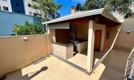Casa com 4 quartos à venda na Rua Francisca Clara da Silva, 111, Jardim Faculdade, Sorocaba por R$ 958.000