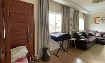 Casa com 6 quartos à venda na Avenida Cândido Prisco dos Santos, 107, Jardim Toledo, Votorantim por R$ 1.060.700