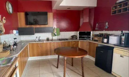 Casa em condomínio fechado com 5 quartos à venda na Rua Nelson Wilson, Parque Residencial Villa dos Inglezes, Sorocaba por R$ 1.800.000