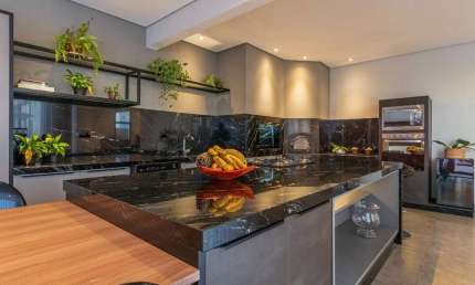 Casa em condomínio fechado com 4 quartos à venda na Rua Laura Maiello Kook, 3.550, Jardim Novo Mundo, Sorocaba por R$ 2.650.000