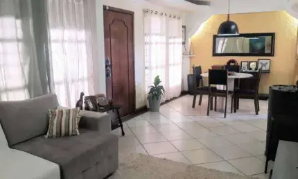 Casa com 4 quartos à venda na Rua Guarda Civil, 376, Vila Barão, Sorocaba por R$ 520.000