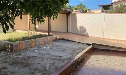 Casa com 3 quartos à venda na Rua Antônio Fernandes, 371, Jardim Gonçalves, Sorocaba por R$ 560.000