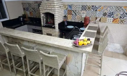 Casa com 3 quartos à venda na Marechal Eurico Gaspar Dutra, 1039, Canto do Forte, Praia Grande por R$ 2.550.000