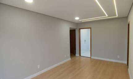 Apartamento com 3 quartos à venda na Bento Gonçalves, 23, Vila Jardini, Sorocaba por R$ 390.000