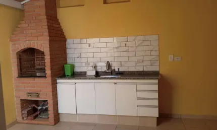 Casa com 3 quartos à venda na Rua Haiti, 124, Guilhermina, Praia Grande por R$ 1.040.000
