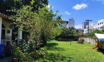 Terreno comercial à venda na Maria Martha Arruda R. Stefno, 405, Enseada, Guarujá por R$ 3.230.816