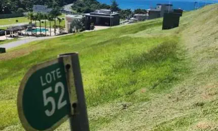 Terreno em condomínio fechado à venda na Avenida Rodesindo Pavan, 1210, Praia do Estaleirinho, Balneário Camboriú por R$ 2.296.000