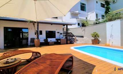 Casa em condomínio fechado com 4 quartos à venda na Avenida das Arapongas, 455, Ariribá, Balneário Camboriú por R$ 4.190.000